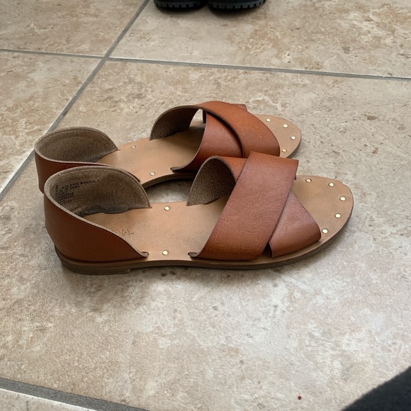Target Sandals - Picture 1 of 3